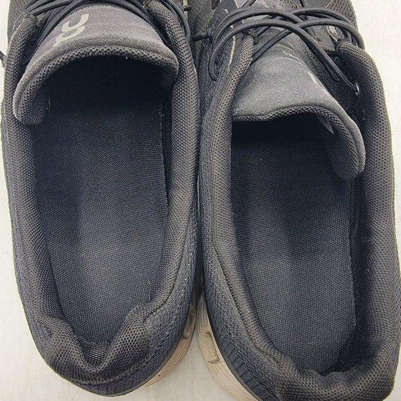 On Cloud 5 Mens 11 Black Running Shoes Athletic Outdoors Casual Streetwear main image 7